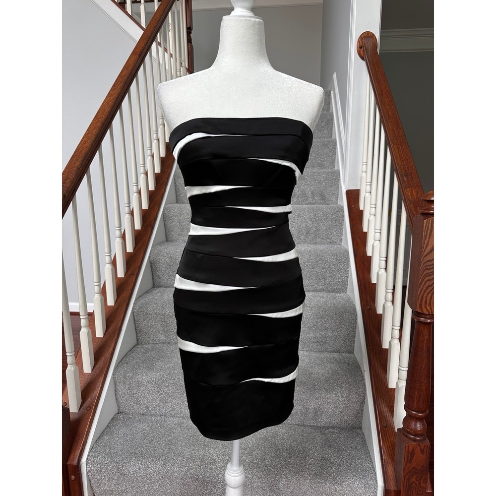 Betsy & Adam Vintage Y2K Black White Strapless Bodycon Cocktail Dress
